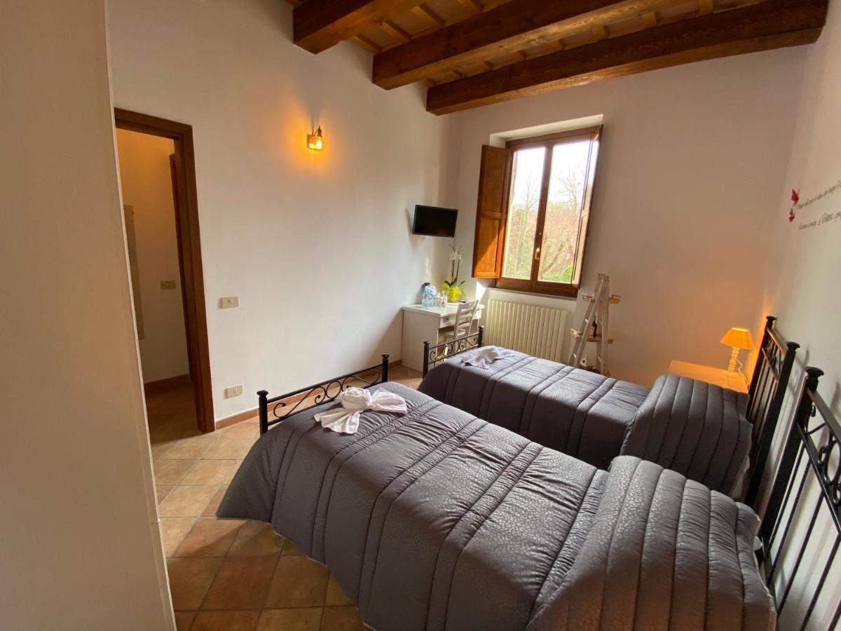 Locanda Della Pieve Pievebovigliana Exterior photo